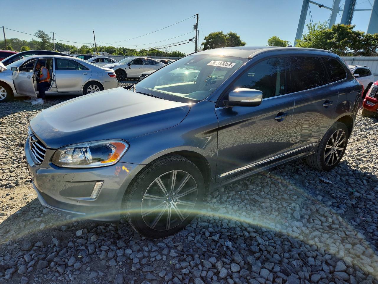 2017 VOLVO XC60
