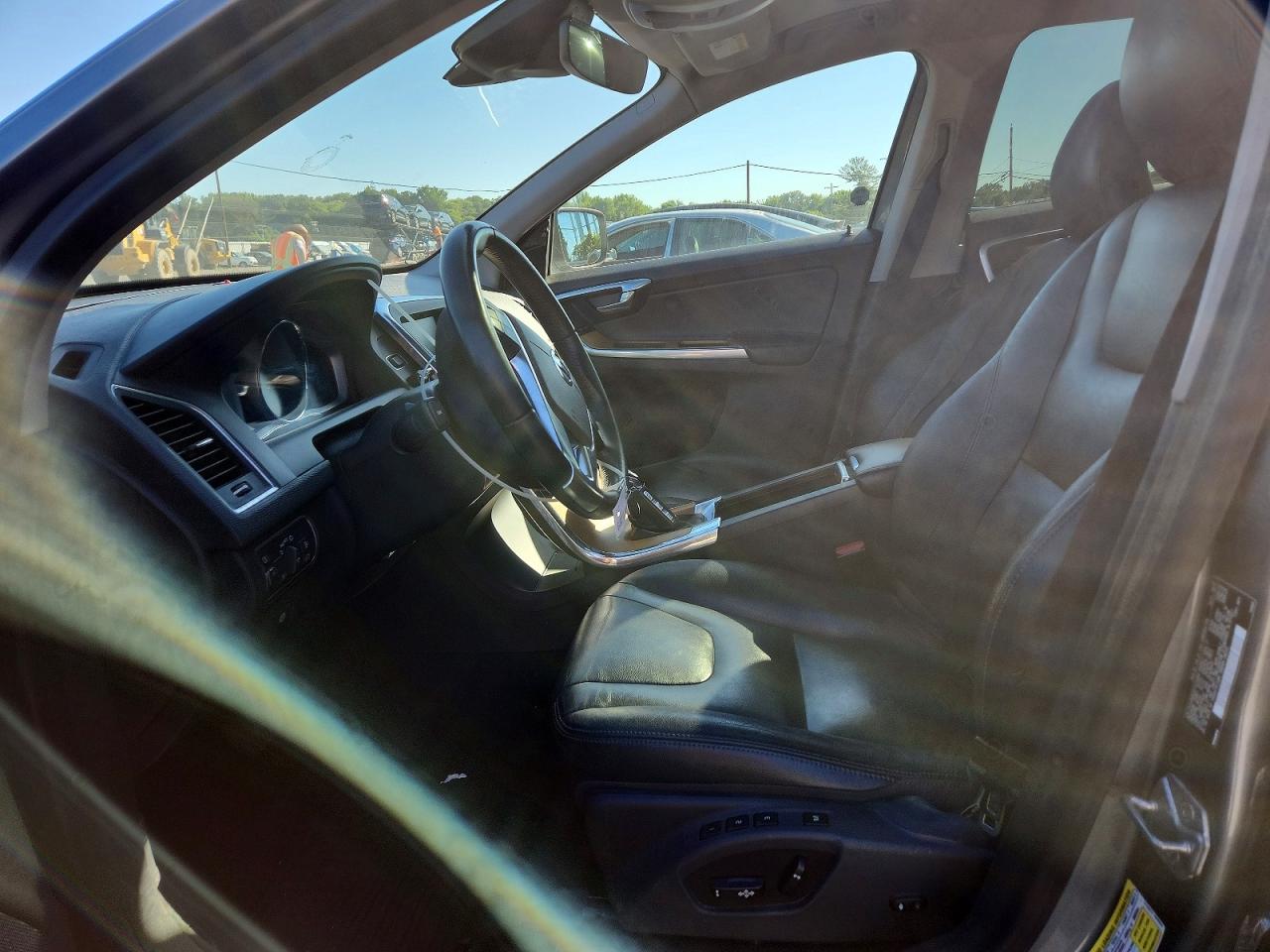 2017 VOLVO XC60 T6 INSCRIPTION photo 13