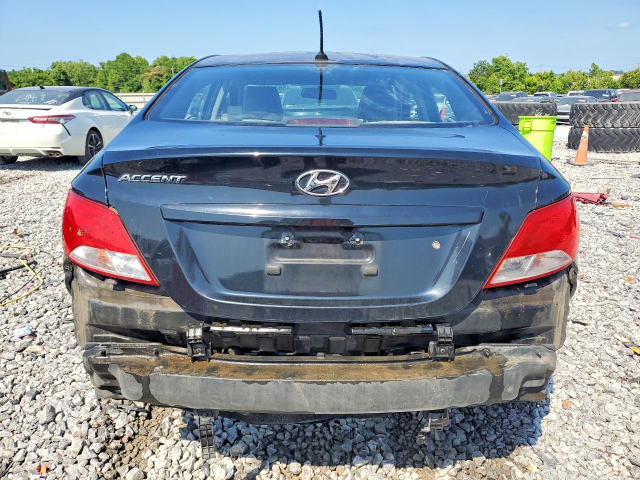 2017 HYUNDAI ACCENT SE photo 11