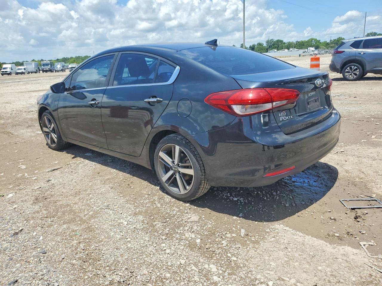 2017 KIA FORTE EX photo 2