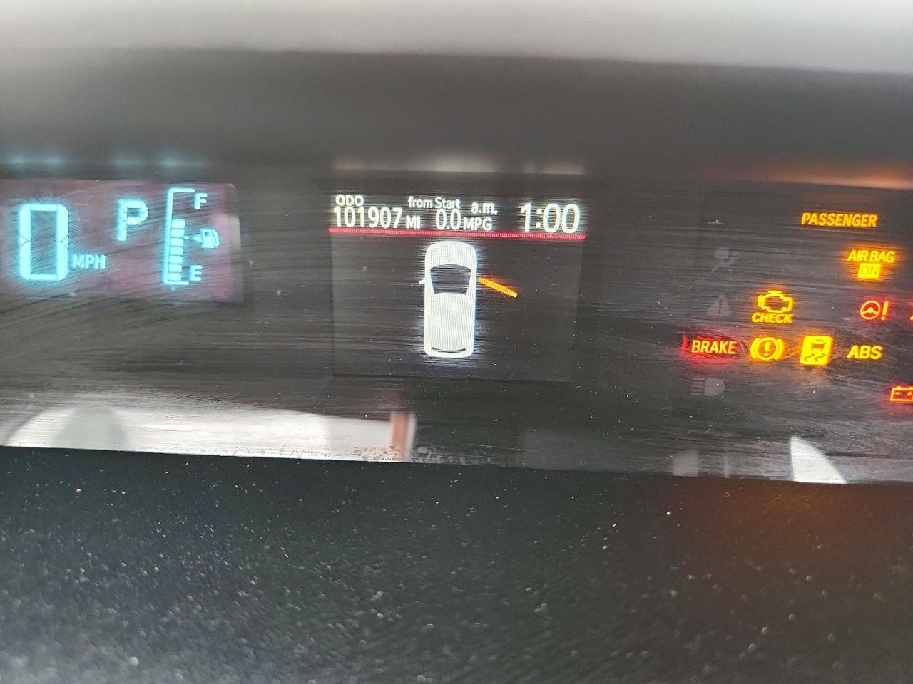 2014 TOYOTA PRIUS C ONE photo 17