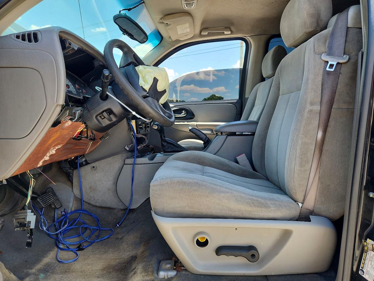 2005 CHEVROLET TRAILBLAZER LS photo 13