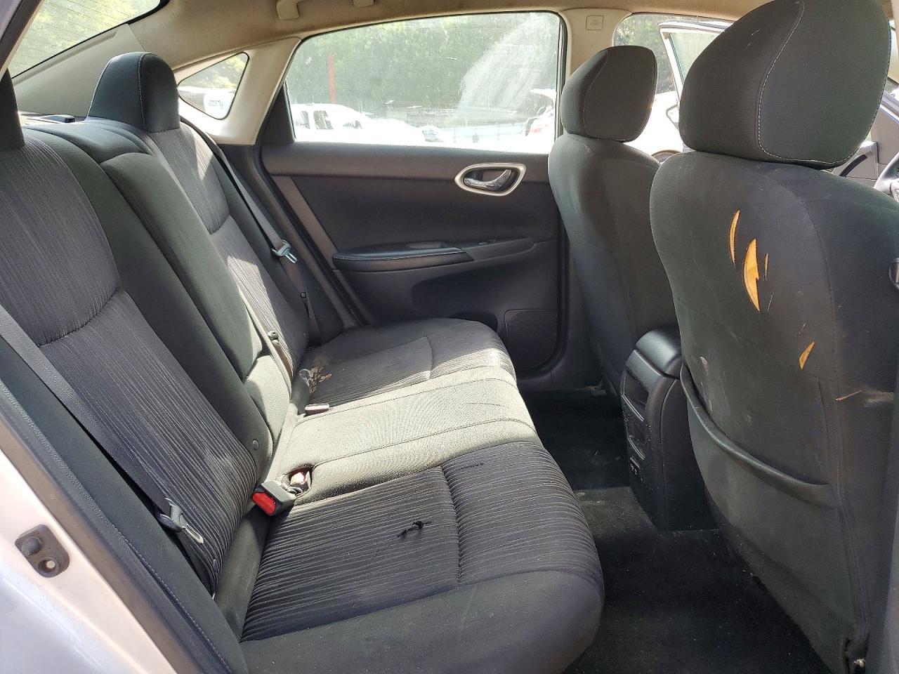 2019 NISSAN SENTRA SV photo 10