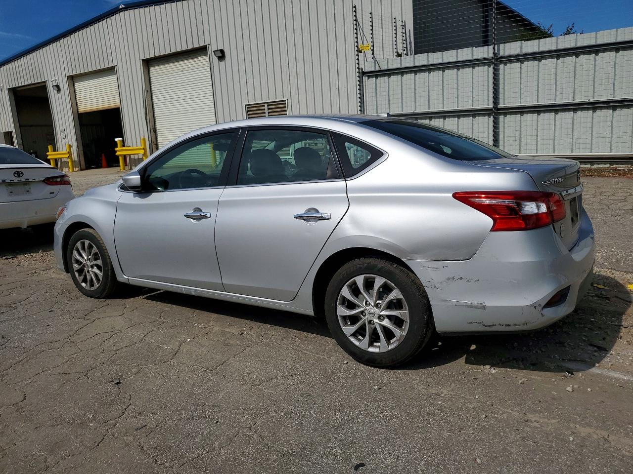 2019 NISSAN SENTRA SV photo 2