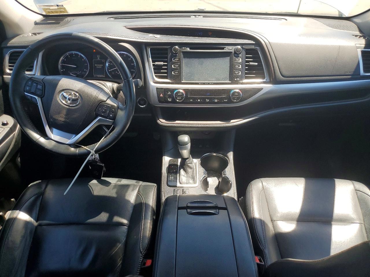 2016 TOYOTA HIGHLANDER XLE photo 15