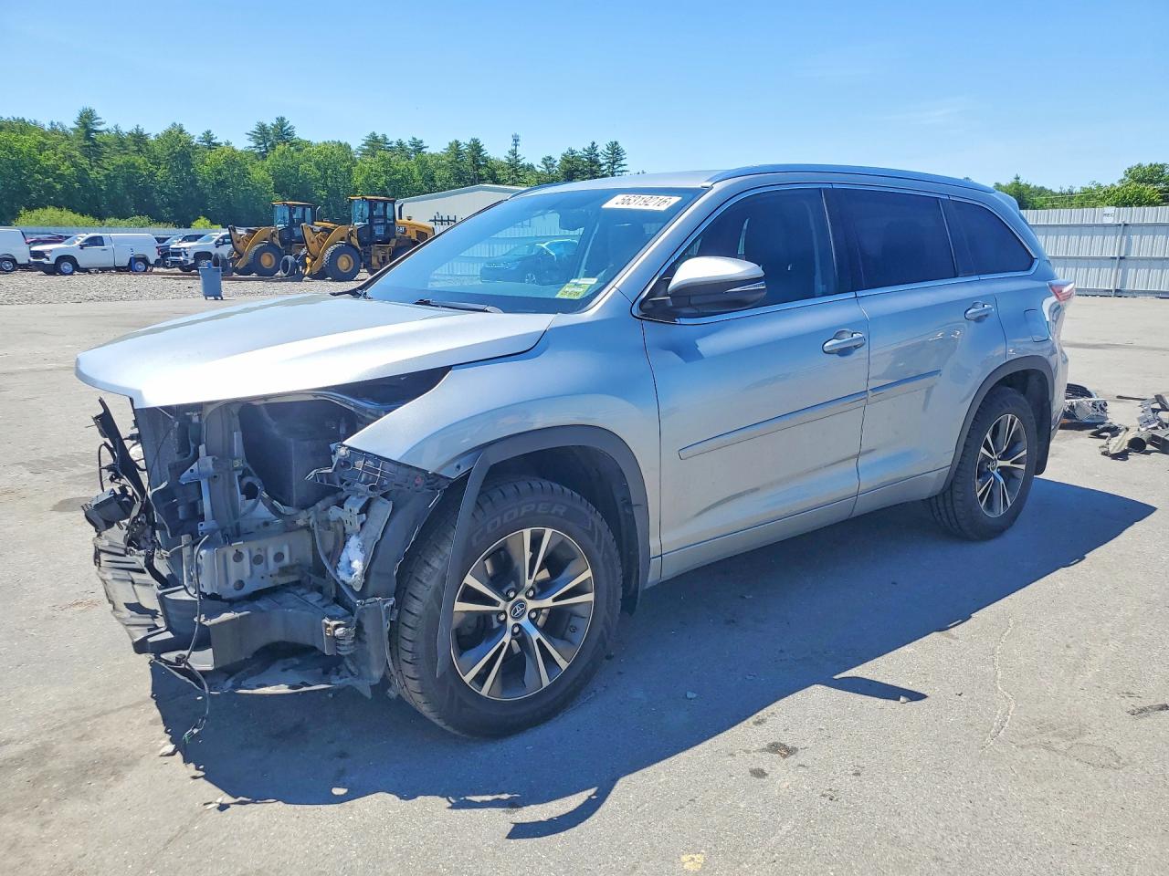 2016 TOYOTA HIGHLANDER