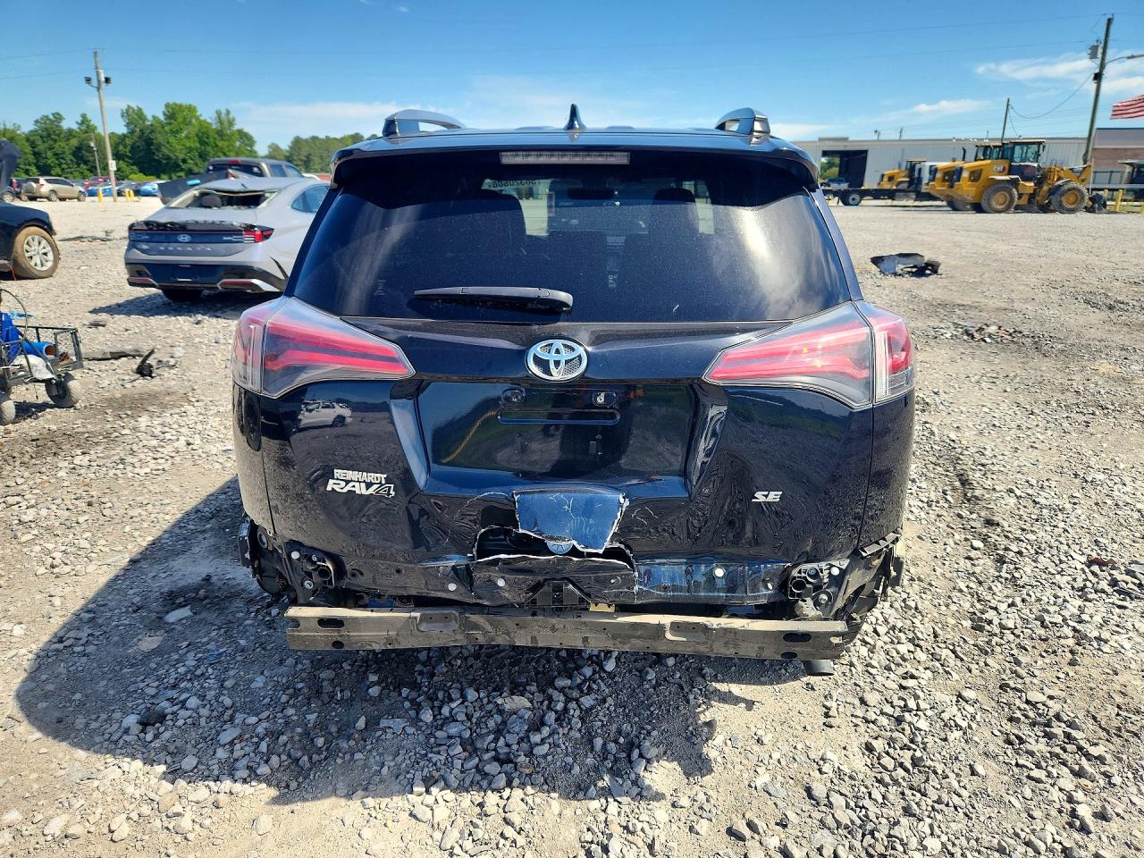 2018 TOYOTA RAV4 SE photo 6