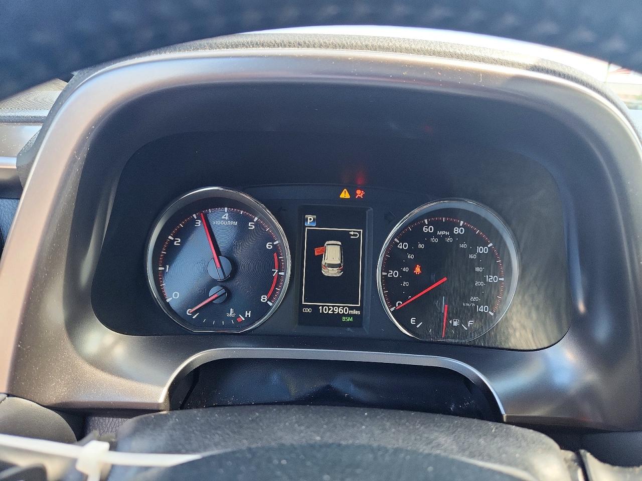 2018 TOYOTA RAV4 SE photo 9
