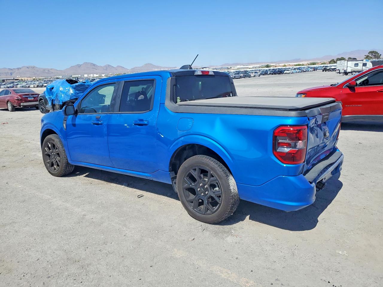 2025 FORD MAVERICK LOBO photo 2