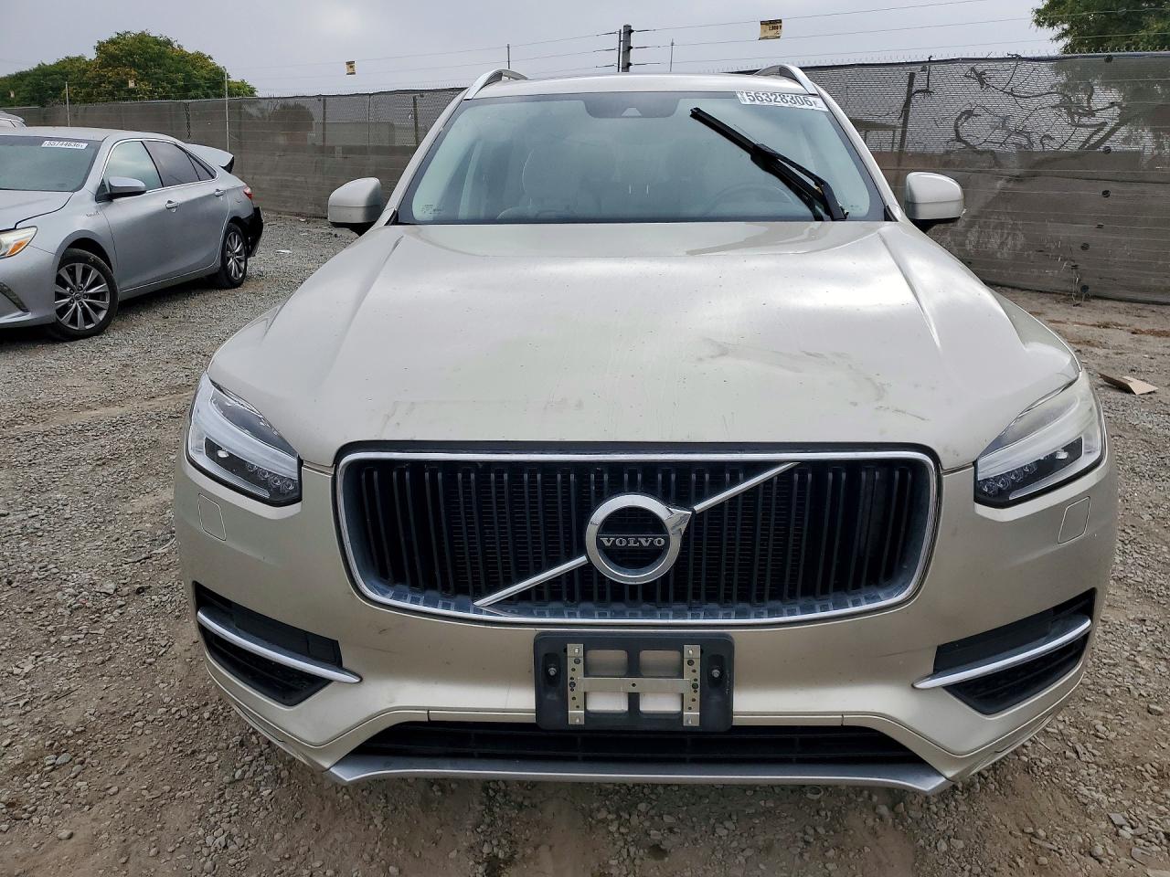 2016 VOLVO XC90 T6 photo 9