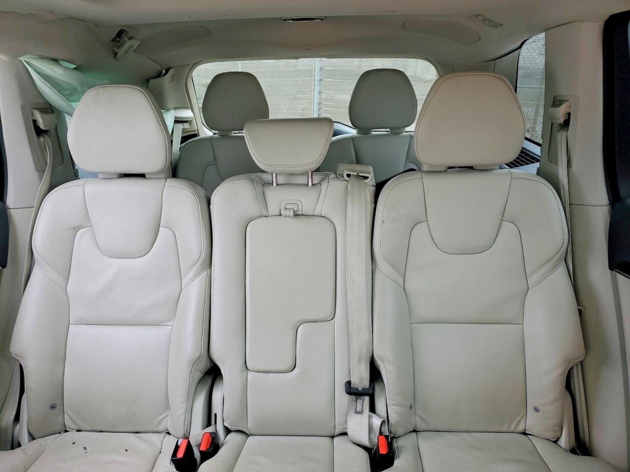 2016 VOLVO XC90 T6 photo 19
