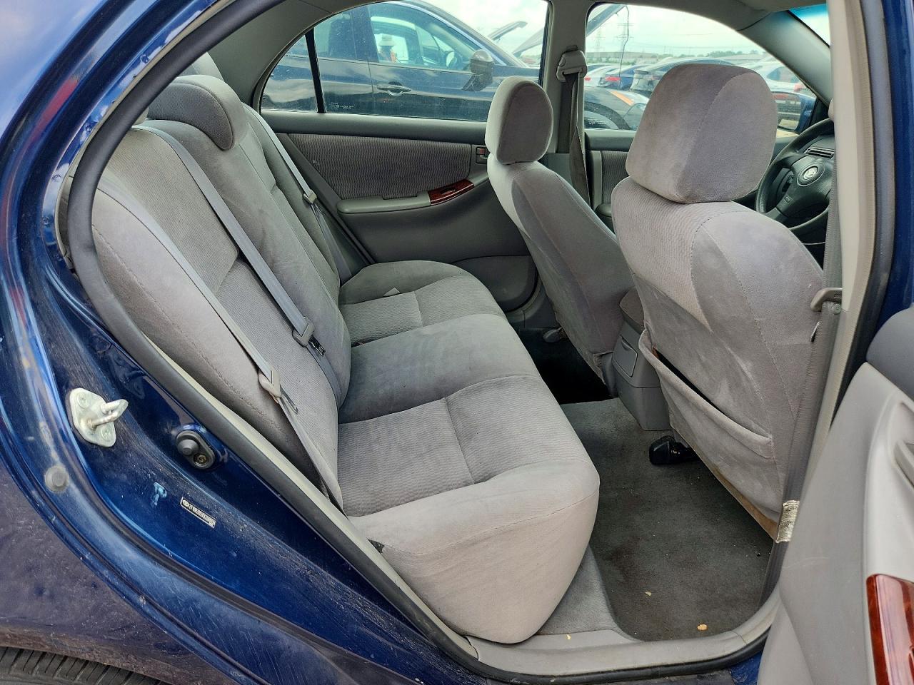 2005 TOYOTA COROLLA LE photo 19