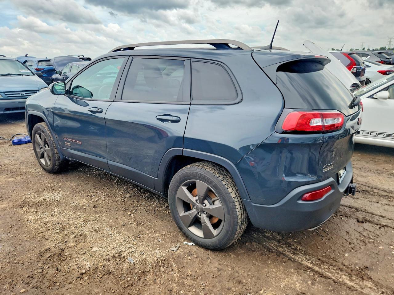 2017 JEEP CHEROKEE LATITUDE photo 4