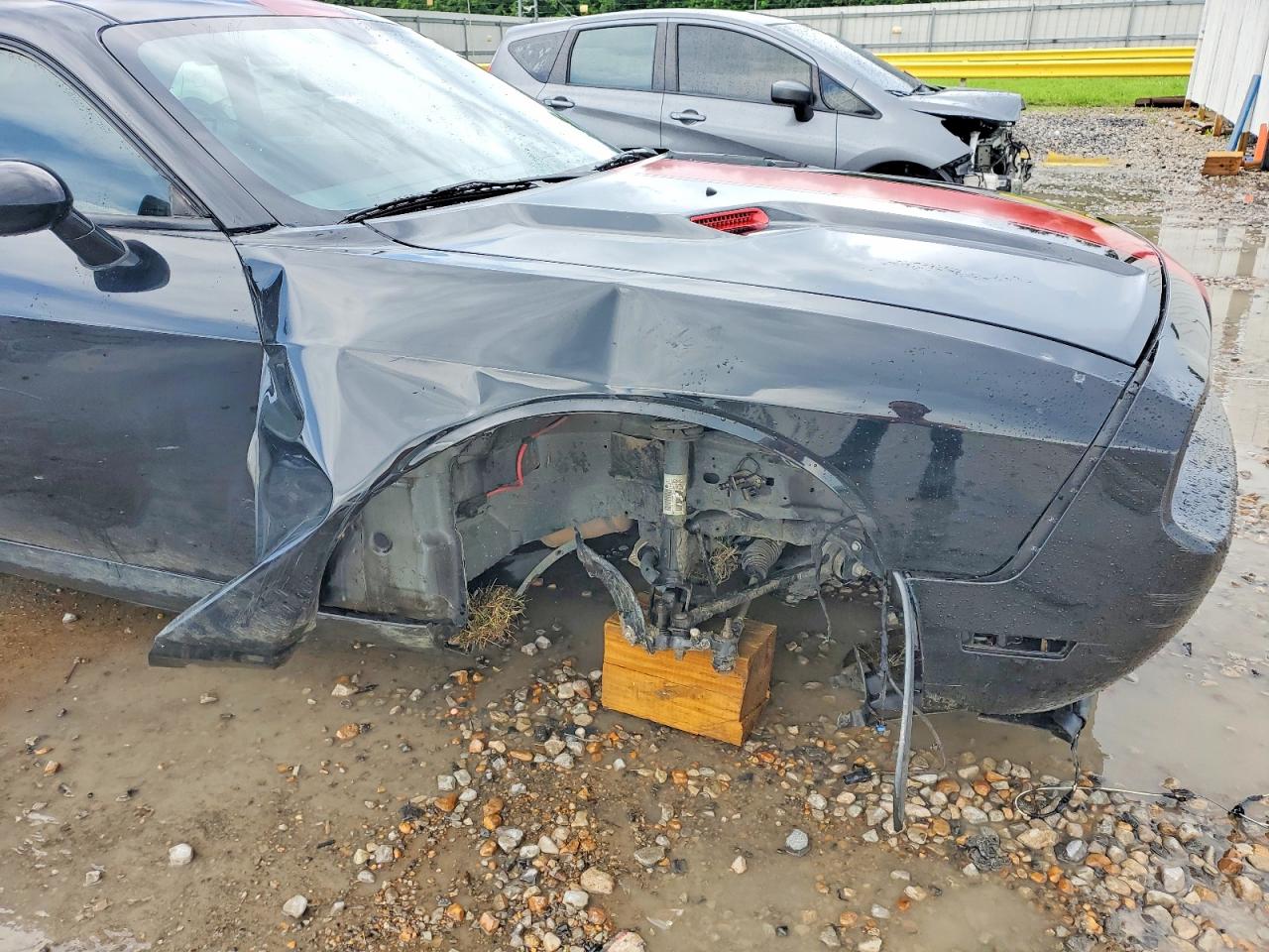 2013 DODGE CHALLENGER SXT photo 9