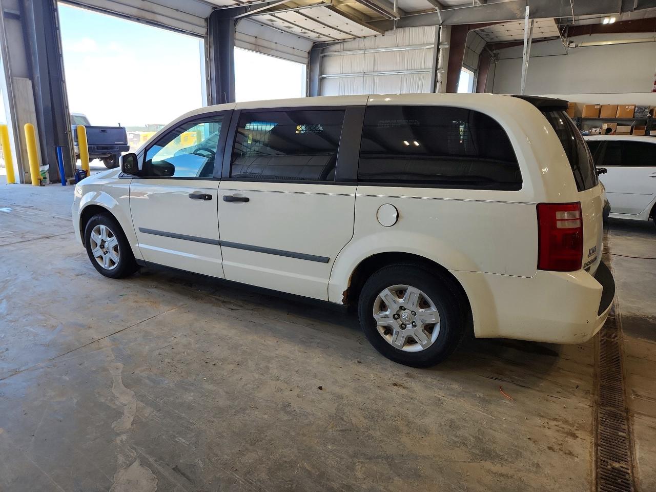2010 DODGE GRAND CARAVAN C photo 3