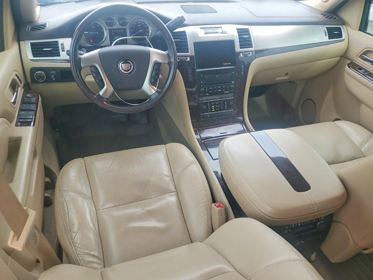 2010 CADILLAC ESCALADE LUXURY photo 15