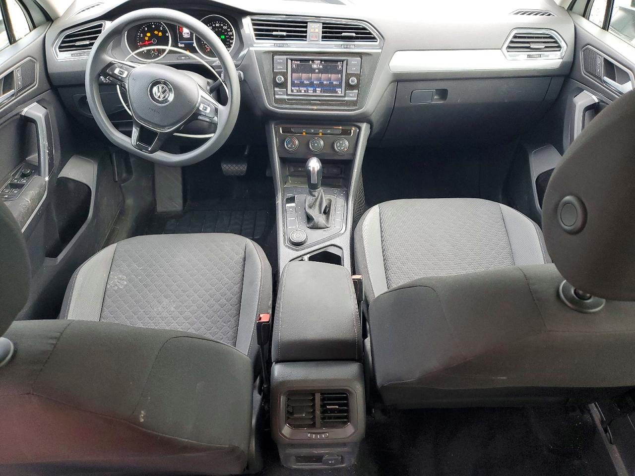 2020 VOLKSWAGEN TIGUAN S photo 8