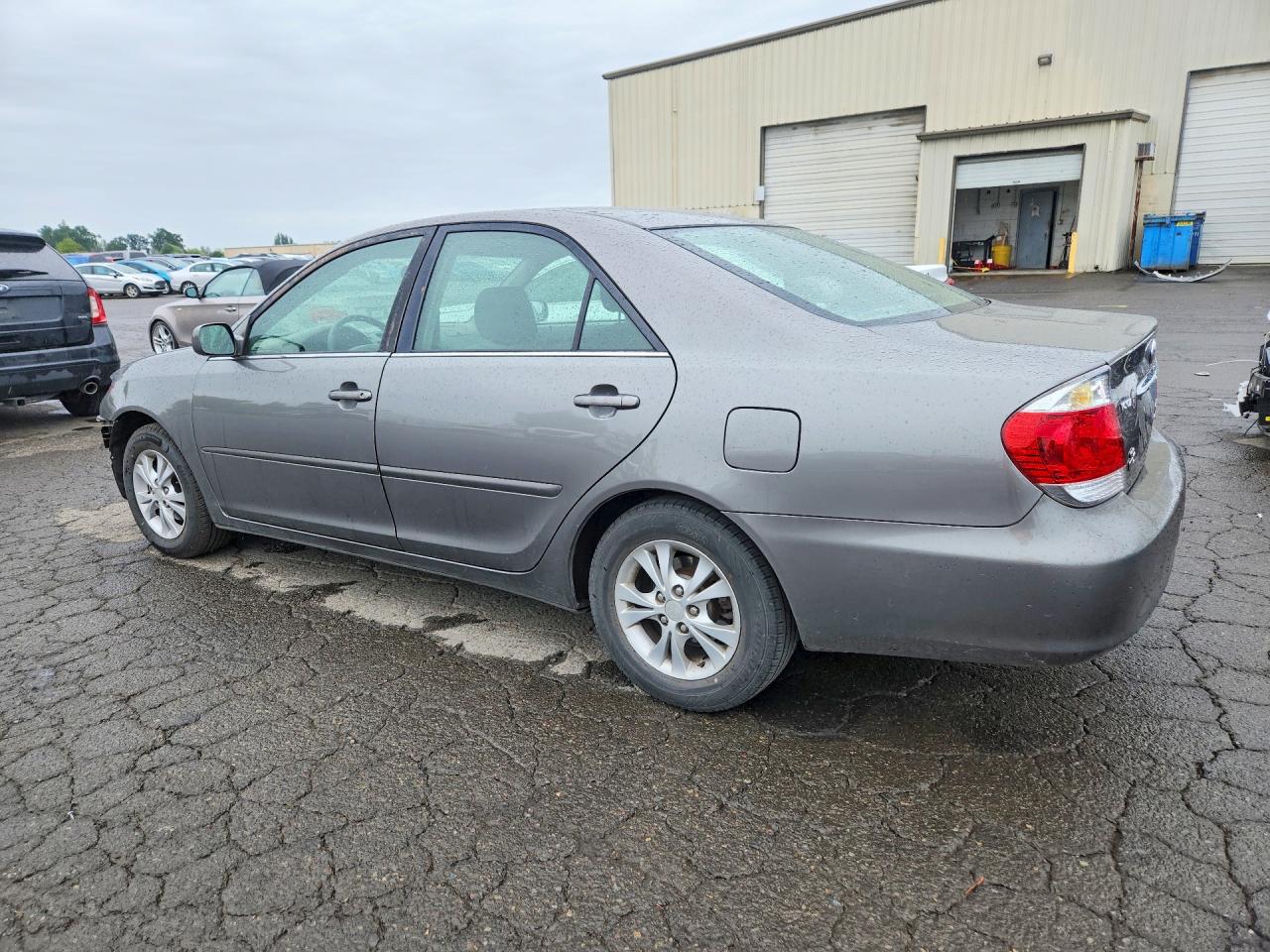 2006 TOYOTA CAMRY LE V6 photo 3