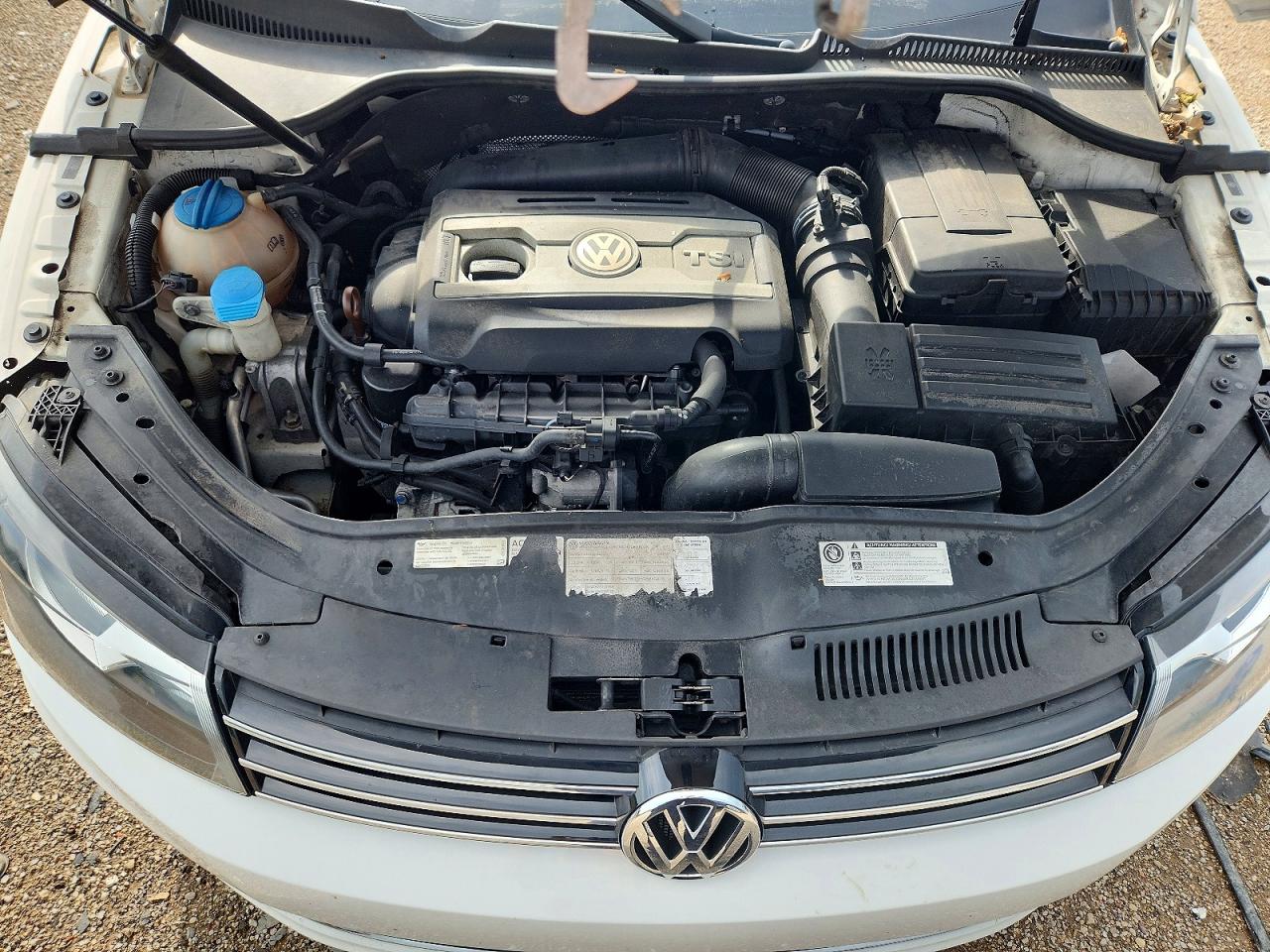 2012 VOLKSWAGEN EOS LUX photo 11