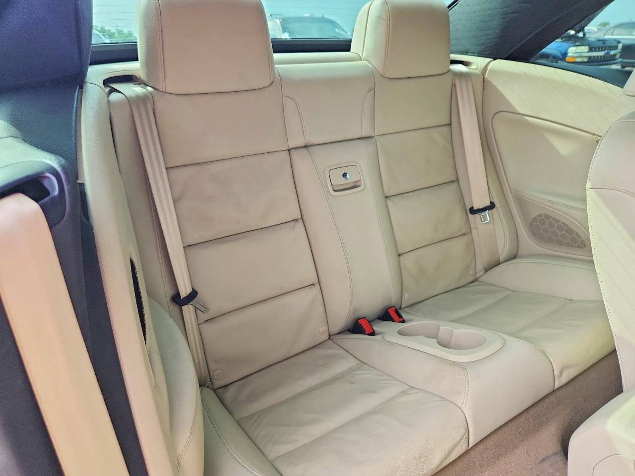 2012 VOLKSWAGEN EOS LUX photo 10