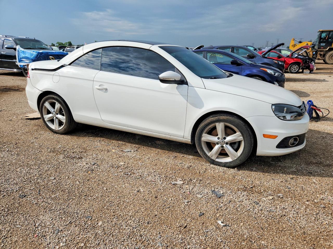 2012 VOLKSWAGEN EOS LUX photo 4
