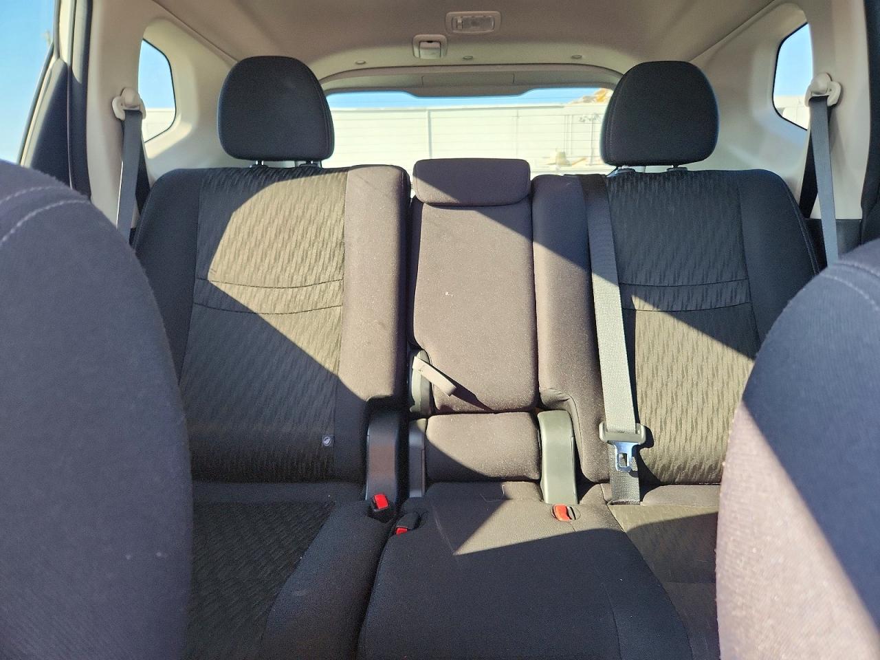 2018 NISSAN ROGUE SV photo 19