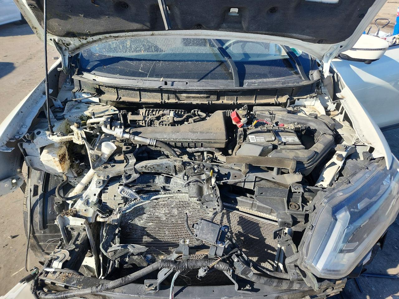 2018 NISSAN ROGUE SV photo 23