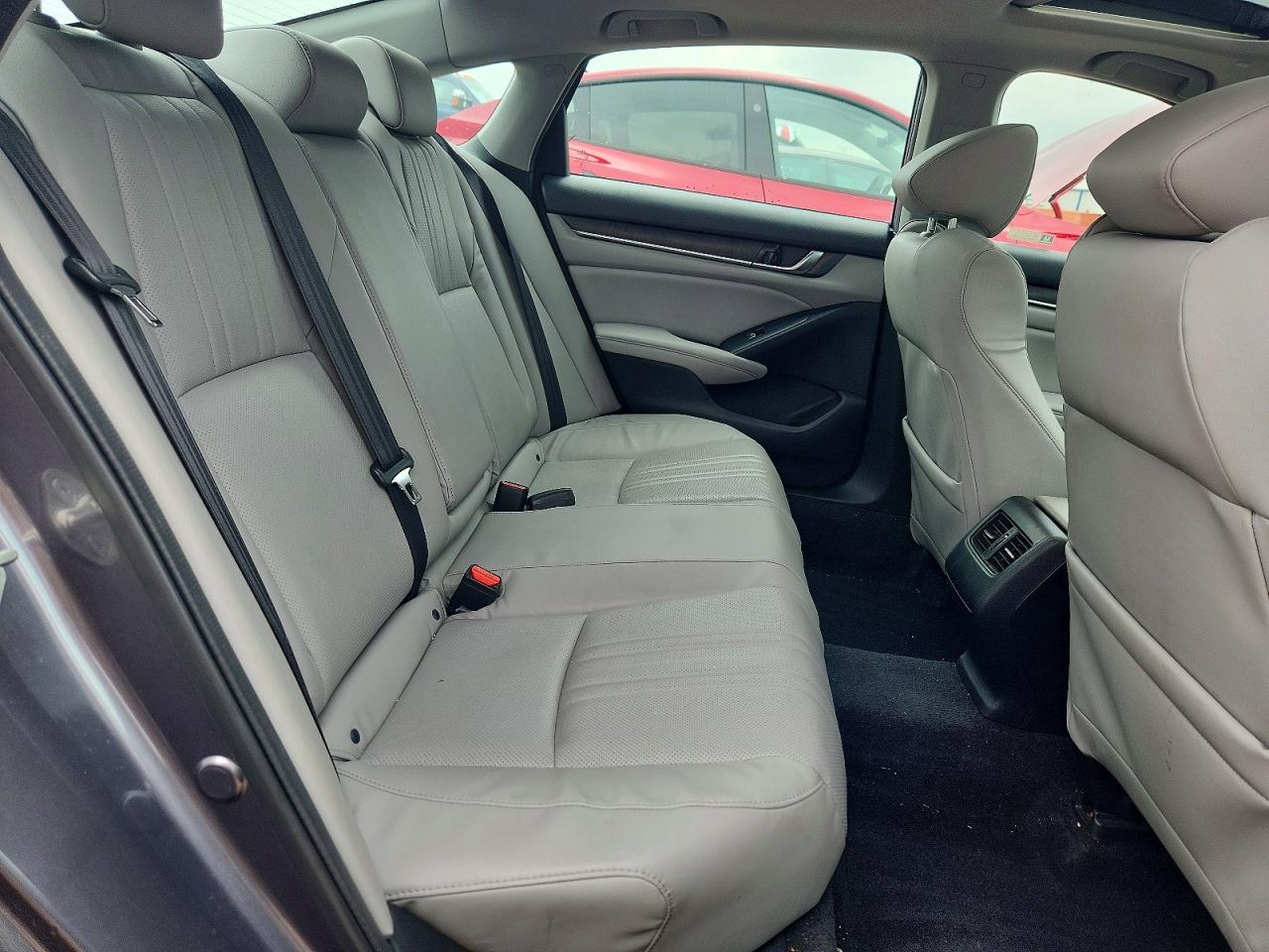 2018 HONDA ACCORD EXL photo 10