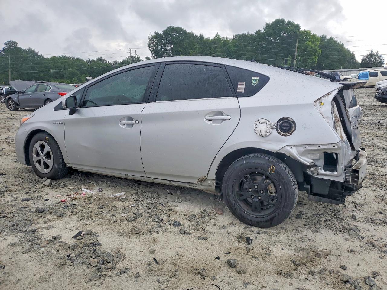 2013 TOYOTA PRIUS FOUR photo 3