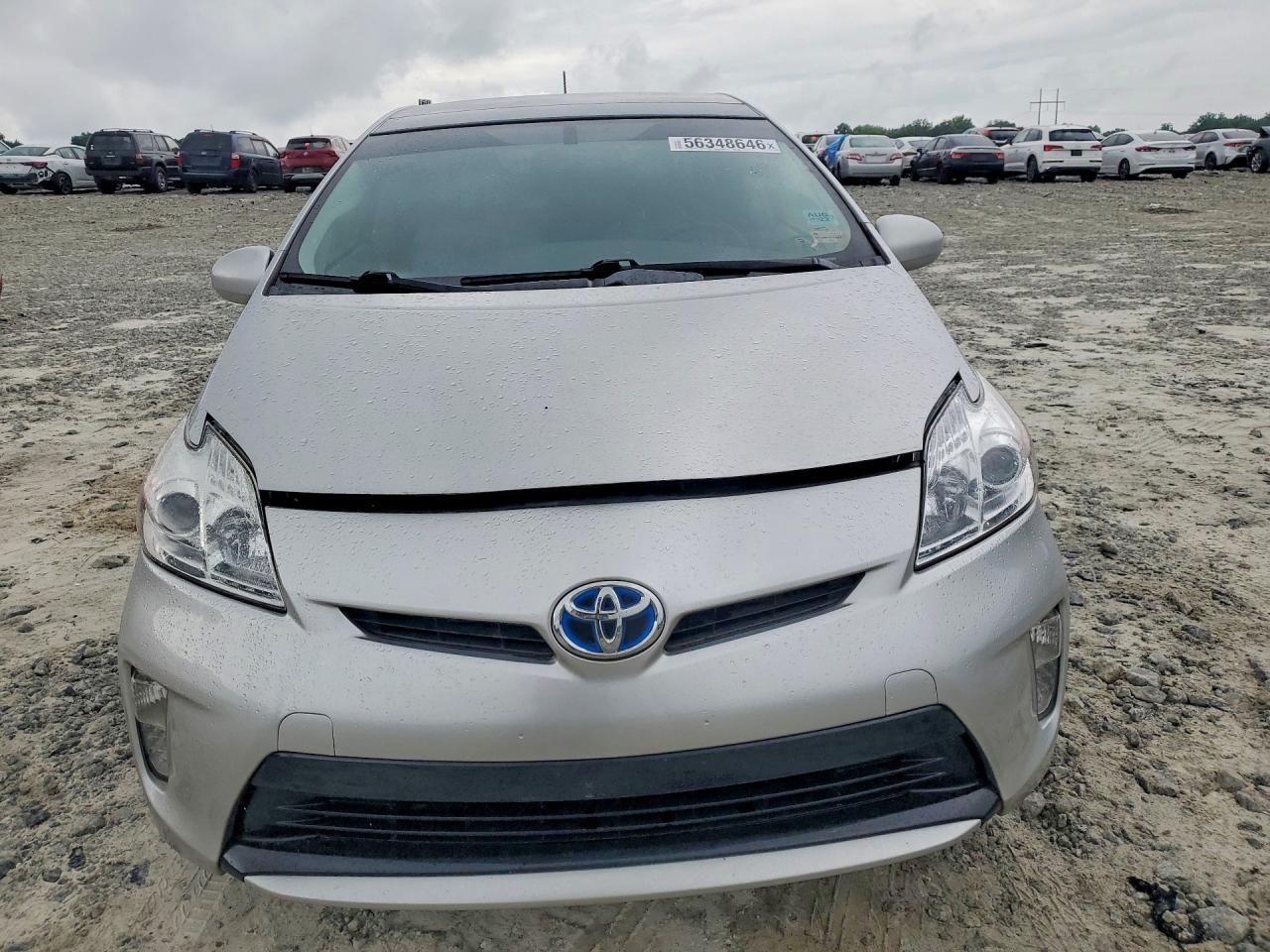 2013 TOYOTA PRIUS FOUR photo 9