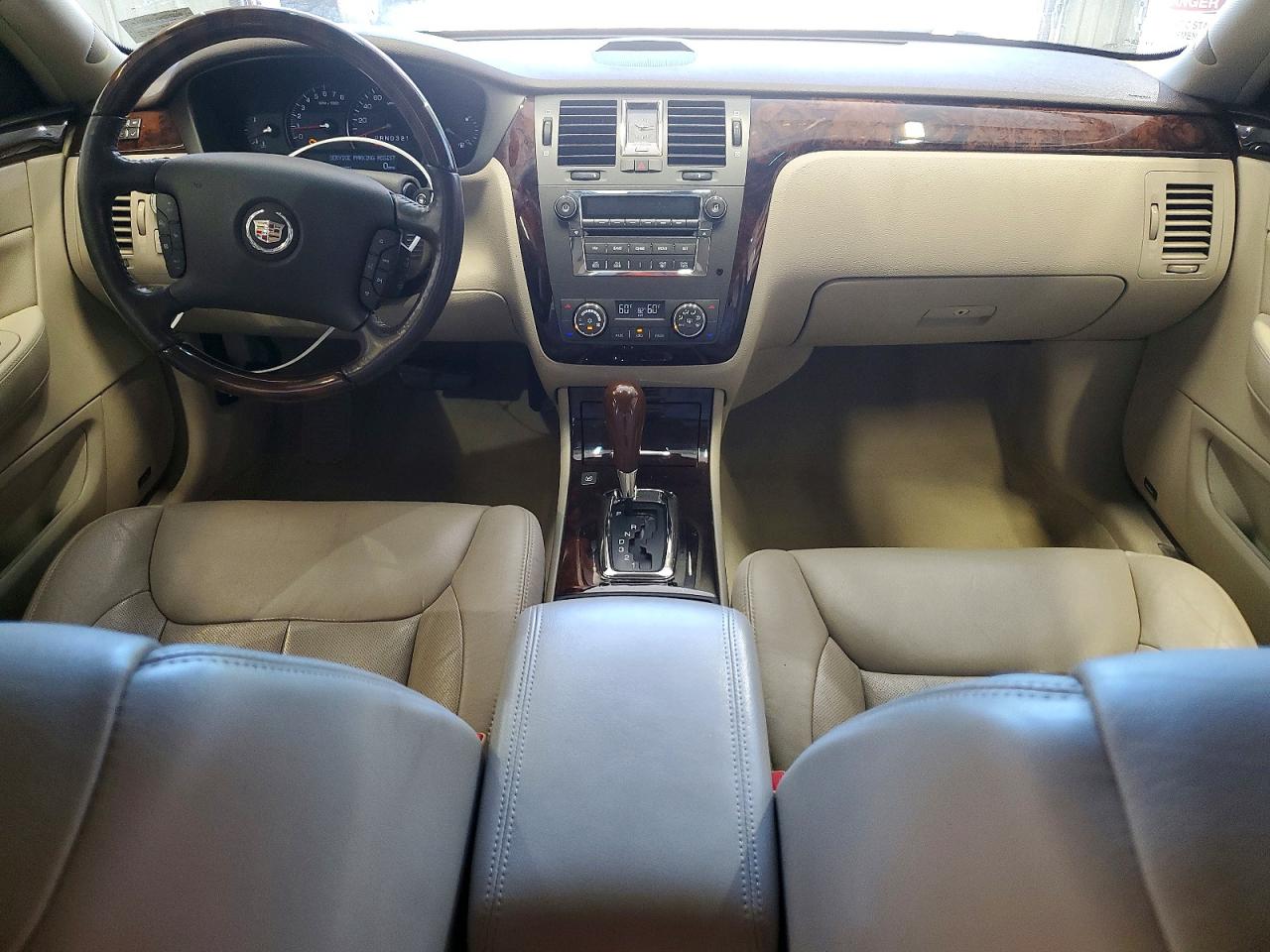 2008 CADILLAC DTS photo 15