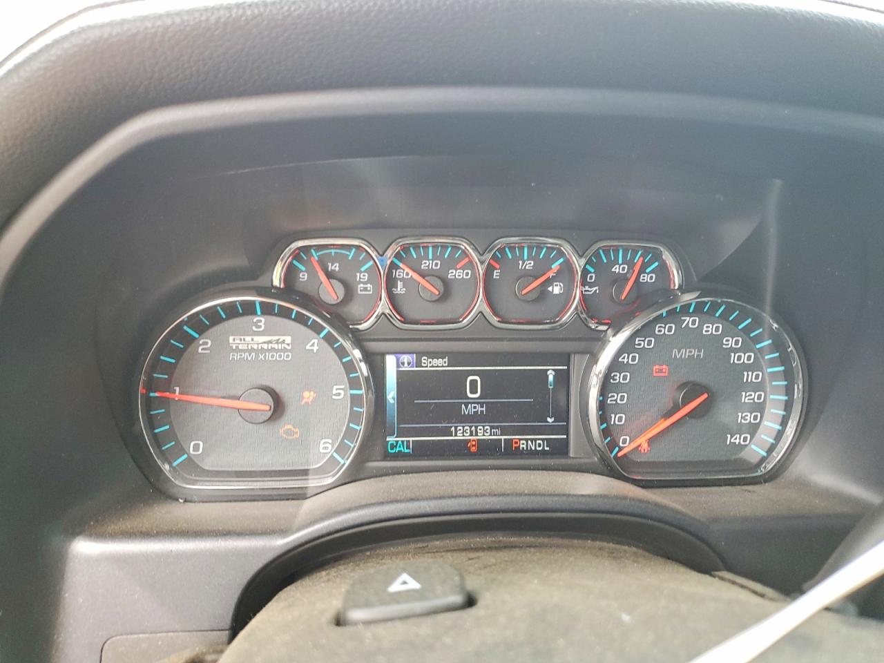 2017 GMC SIERRA K1500 SLT photo 9