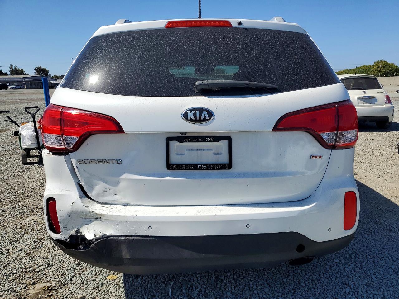 2014 KIA SORENTO LX photo 6