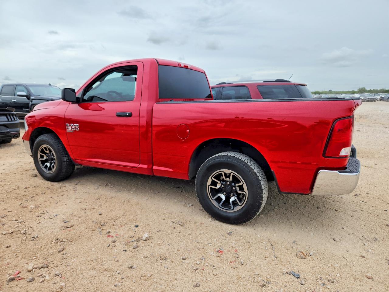2019 RAM 1500 CLASSIC TRADESMAN photo 4
