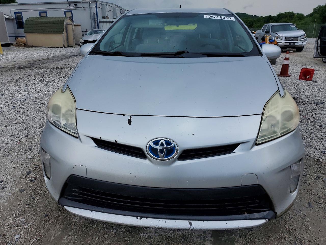 2014 TOYOTA PRIUS TWO photo 5