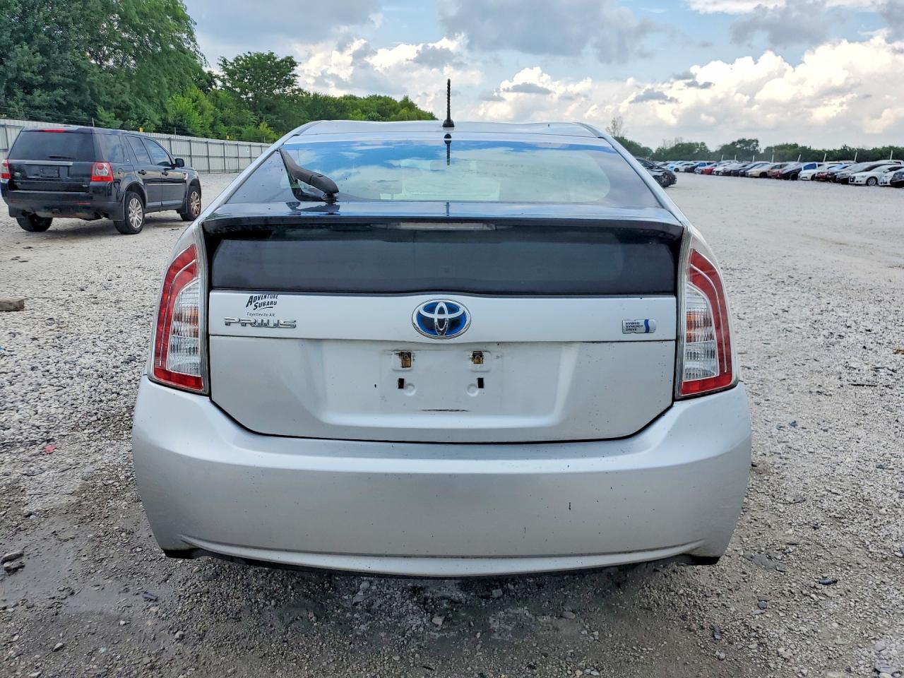 2014 TOYOTA PRIUS TWO photo 6