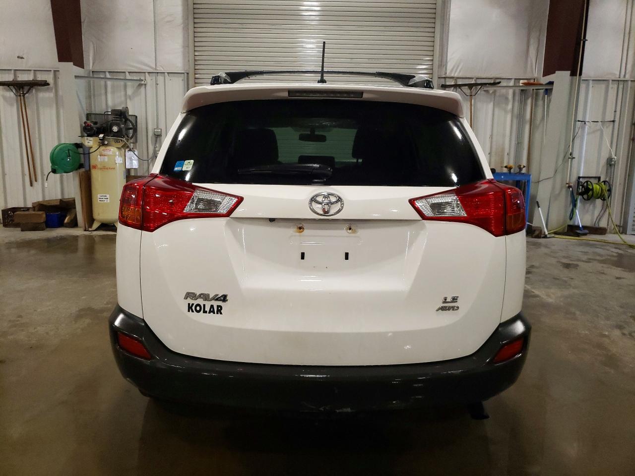 2015 TOYOTA RAV4 LE photo 11