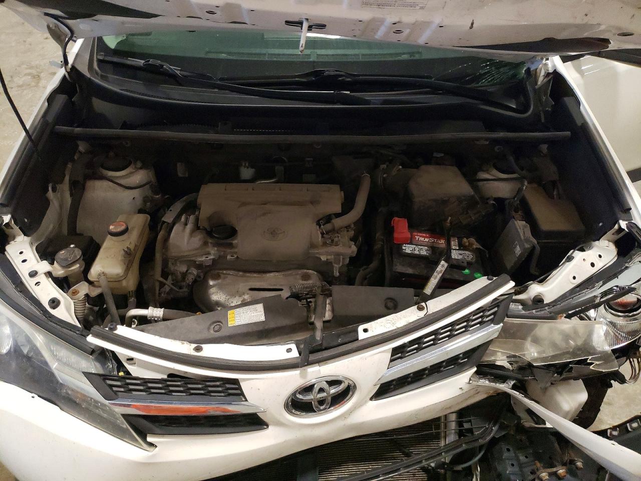 2015 TOYOTA RAV4 LE photo 23