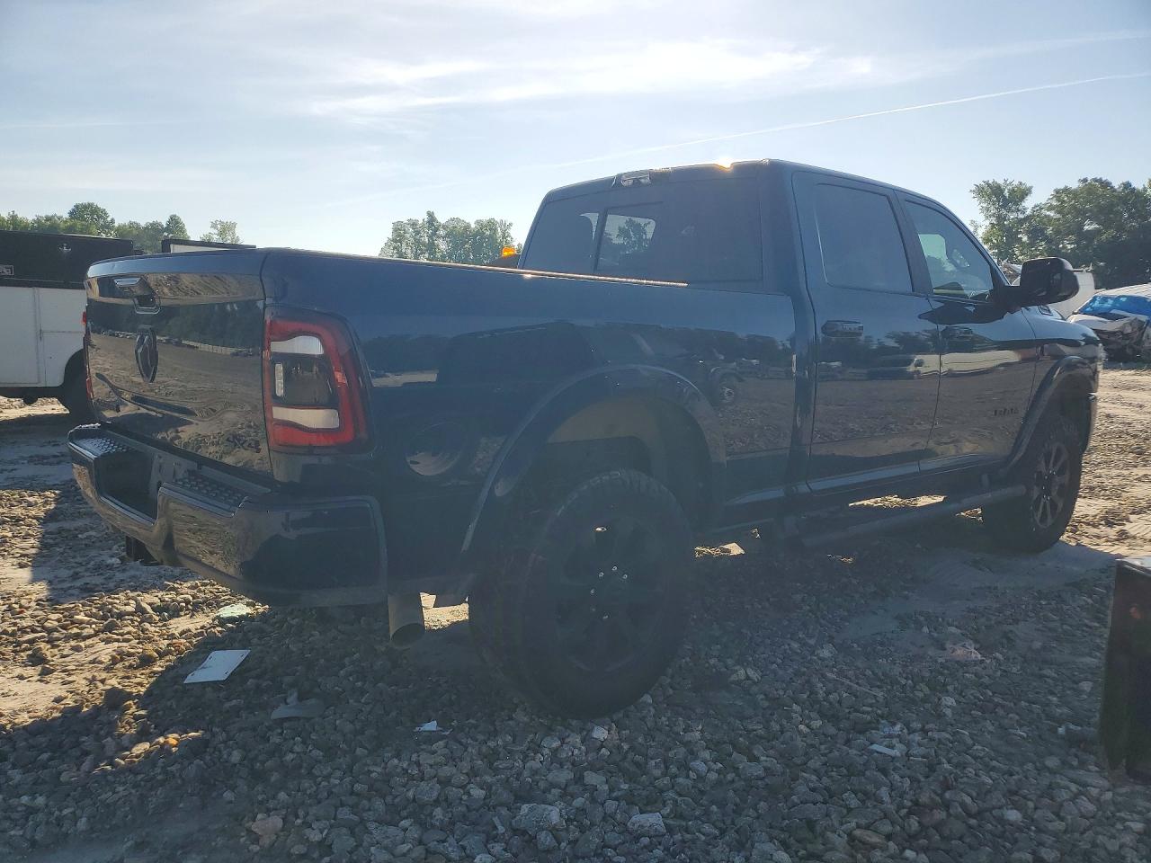 2020 RAM 3500 LARAMIE photo 7