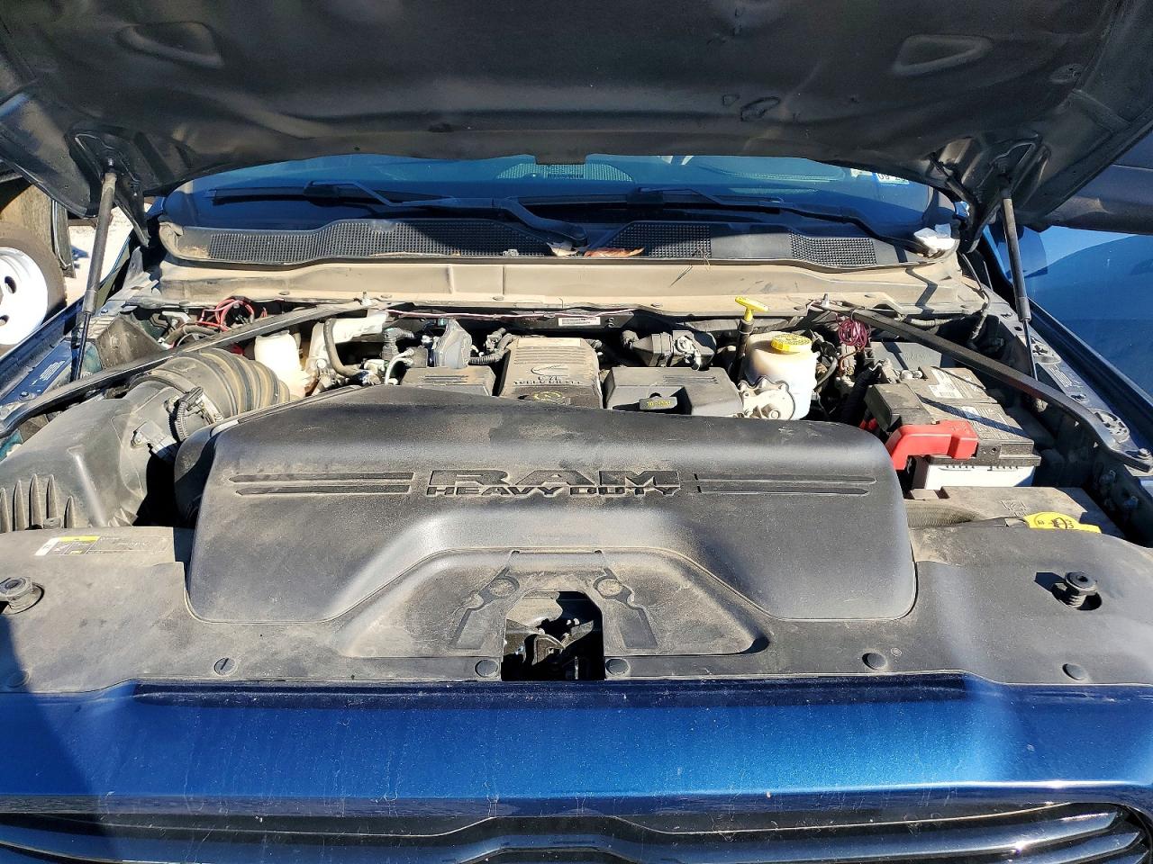 2020 RAM 3500 LARAMIE photo 31
