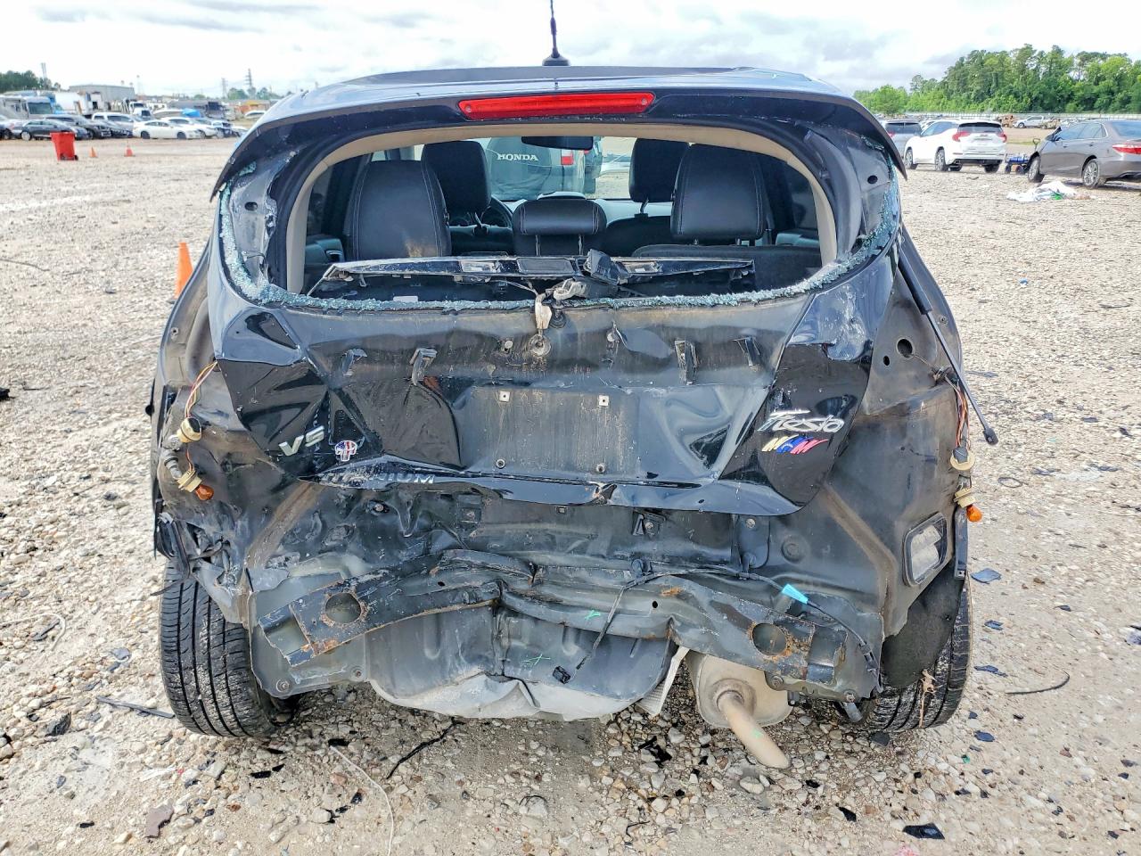2016 FORD FIESTA TITANIUM photo 16