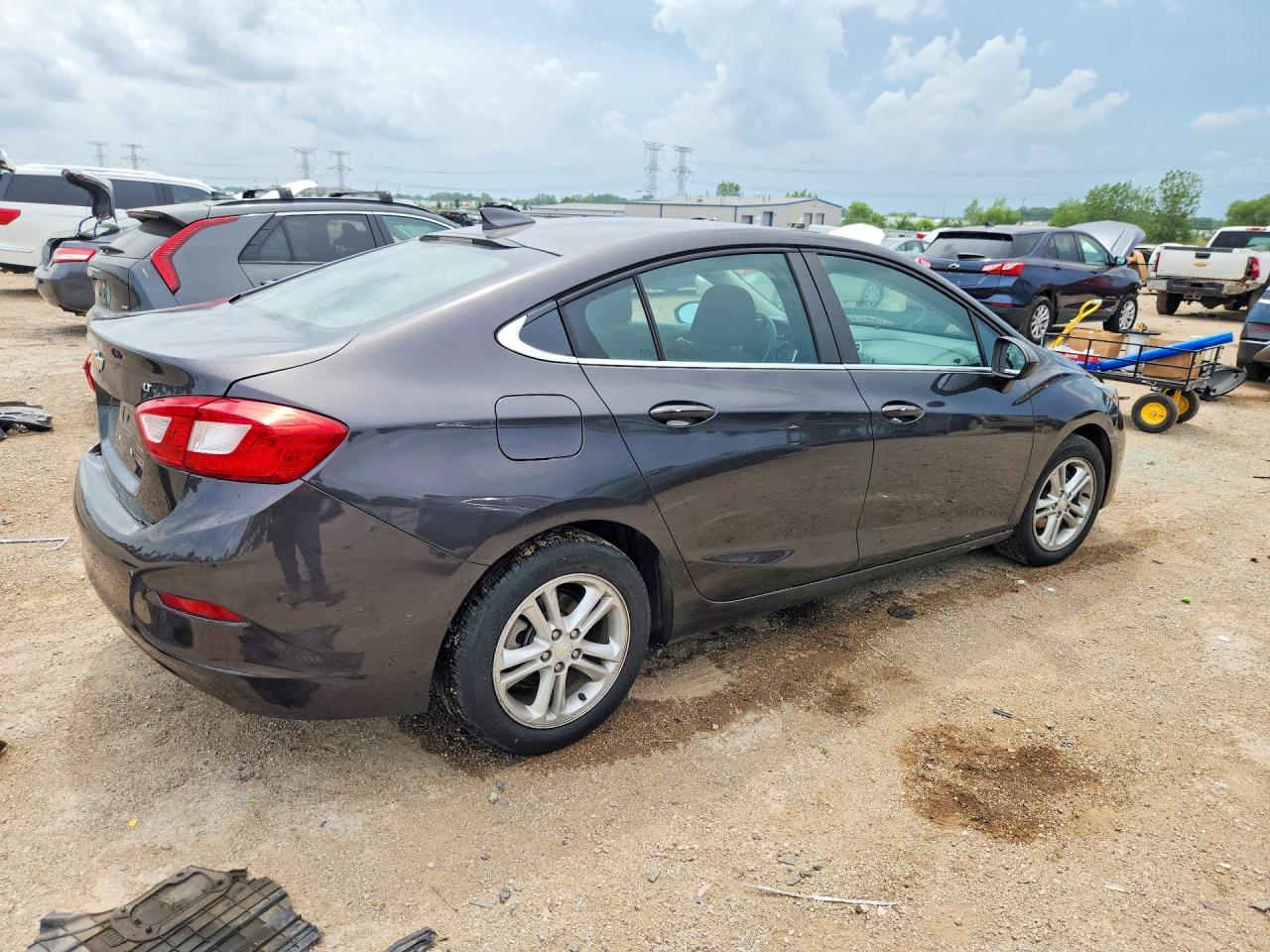 2017 CHEVROLET CRUZE LT photo 5