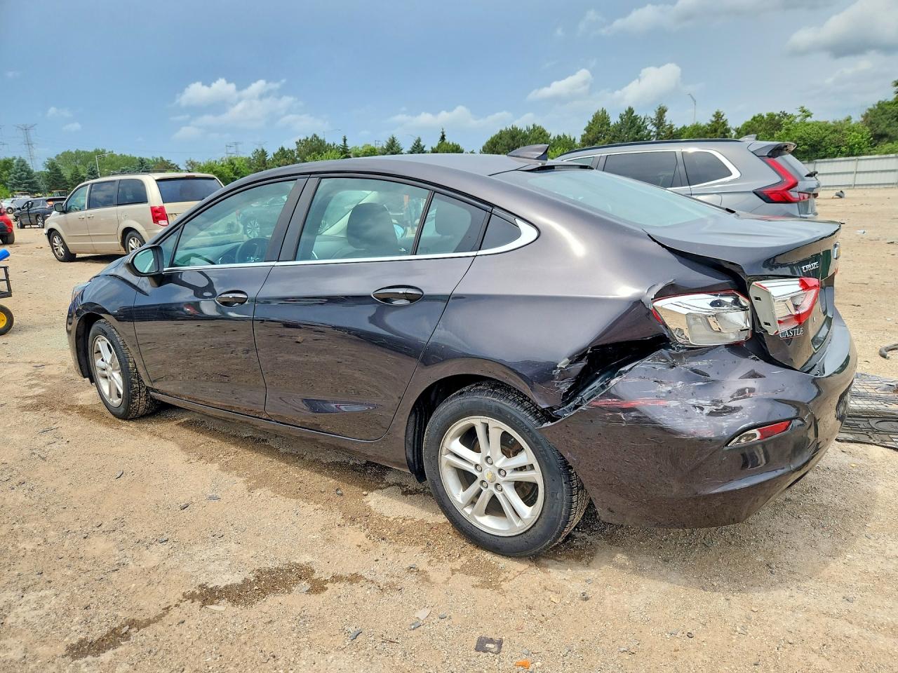 2017 CHEVROLET CRUZE LT photo 3