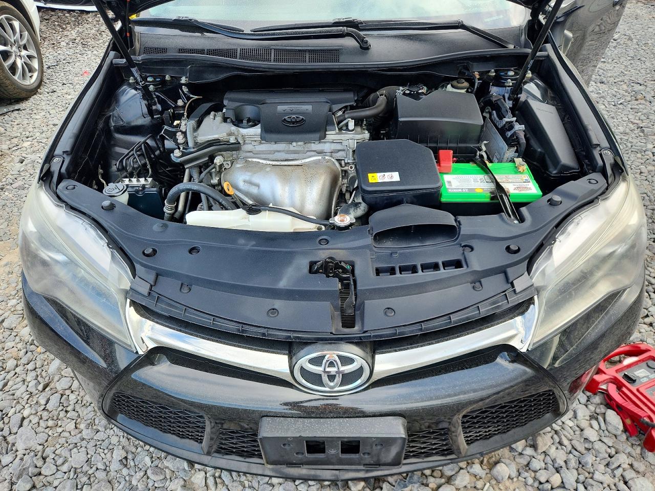 2017 TOYOTA CAMRY SE photo 21