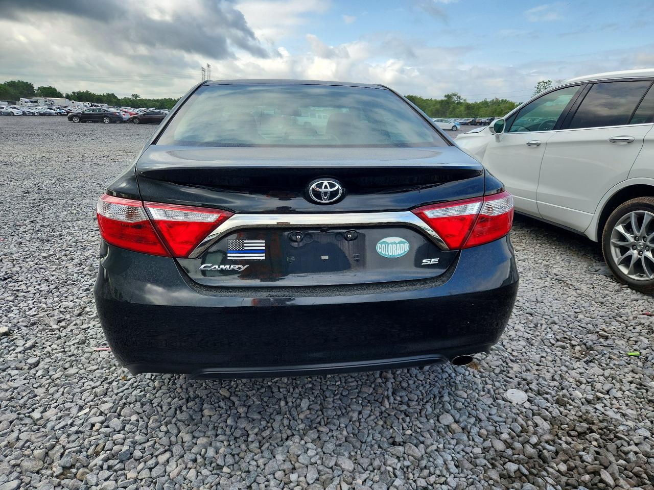 2017 TOYOTA CAMRY SE photo 11