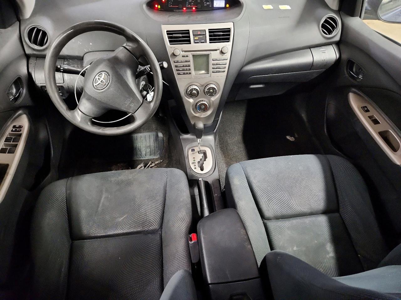 2009 TOYOTA YARIS BASE photo 15