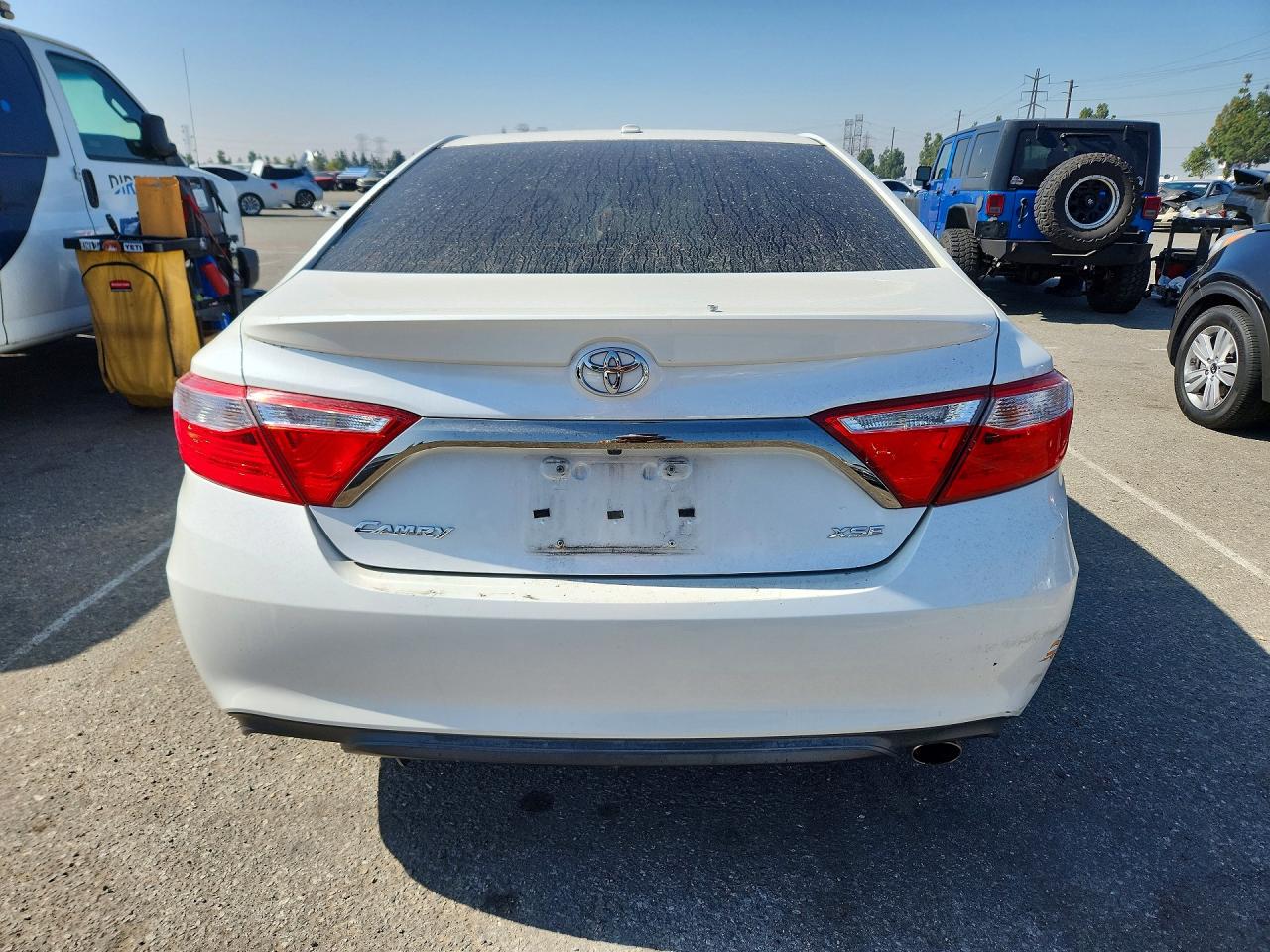 2015 TOYOTA CAMRY XSE photo 6