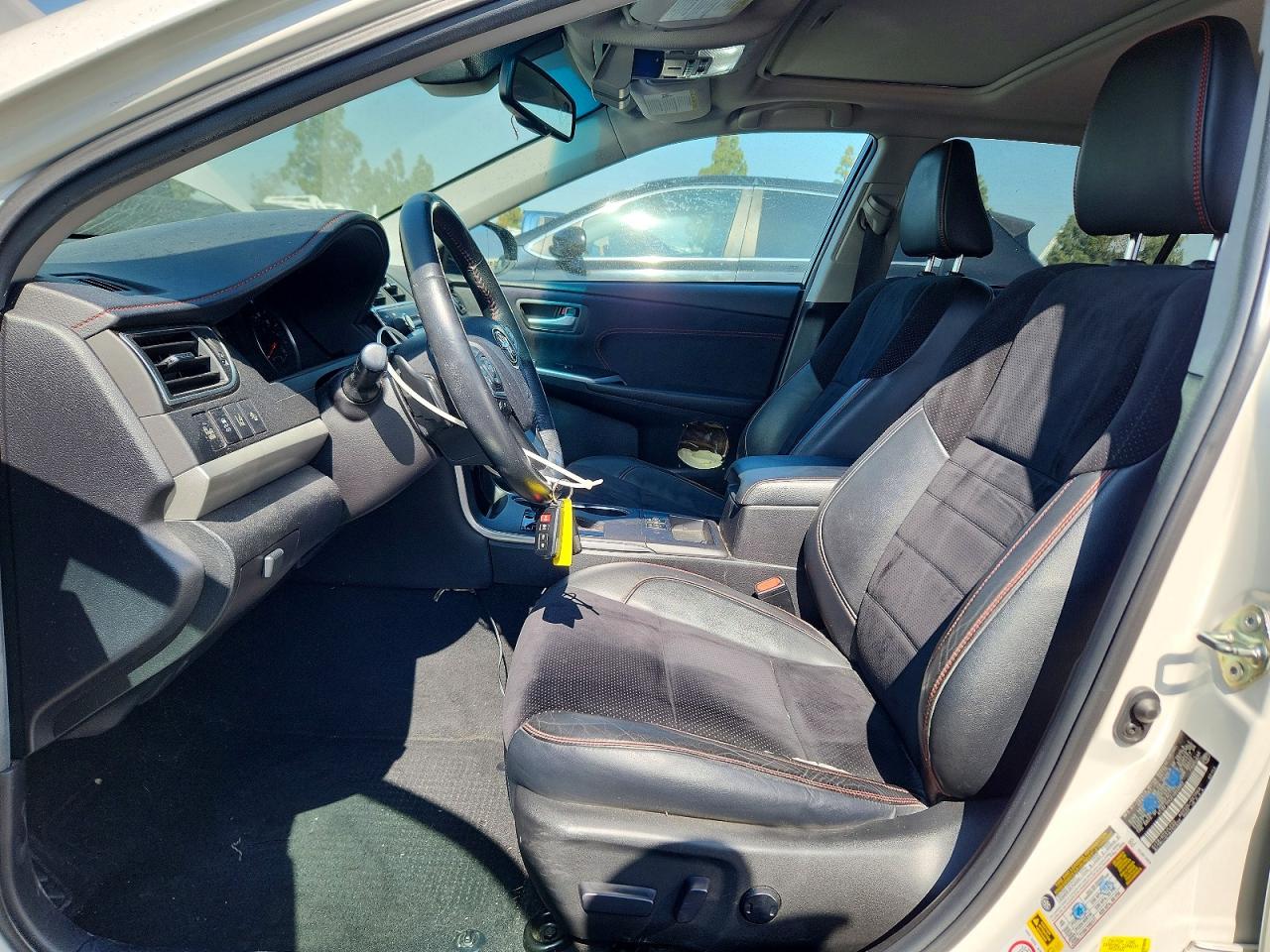 2015 TOYOTA CAMRY XSE photo 7