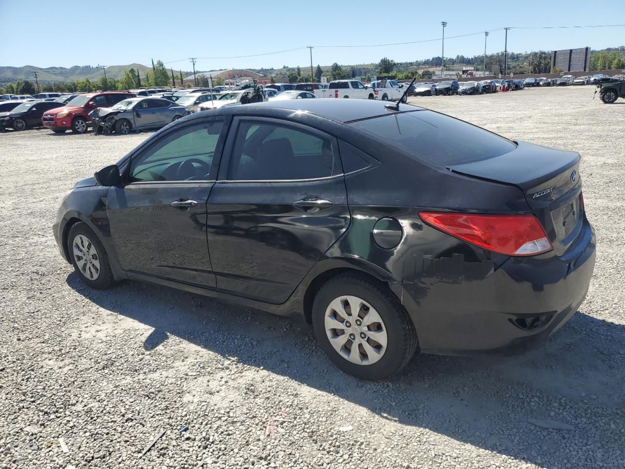 2016 HYUNDAI ACCENT SE photo 2