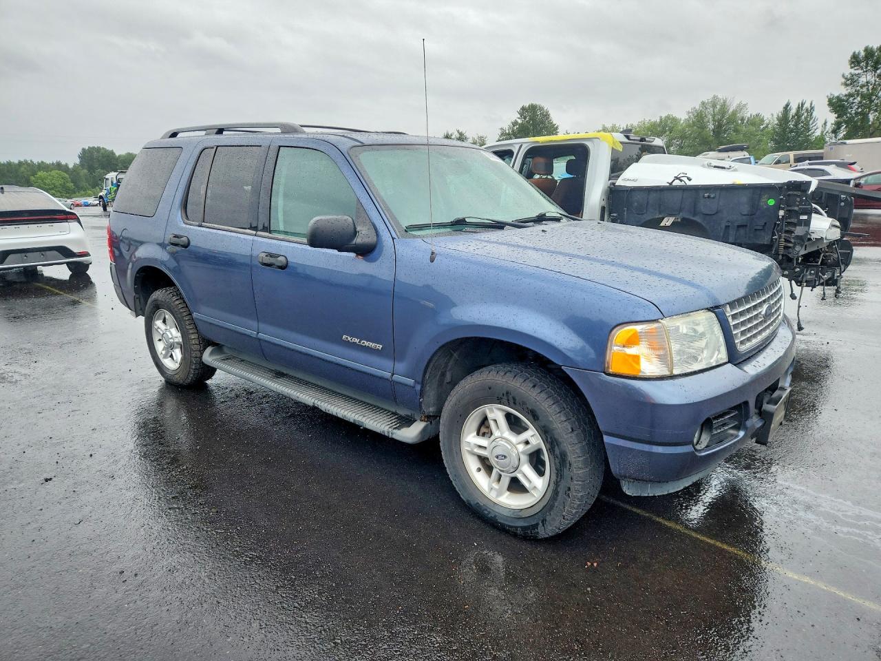 2004 FORD EXPLORER XLT photo 4